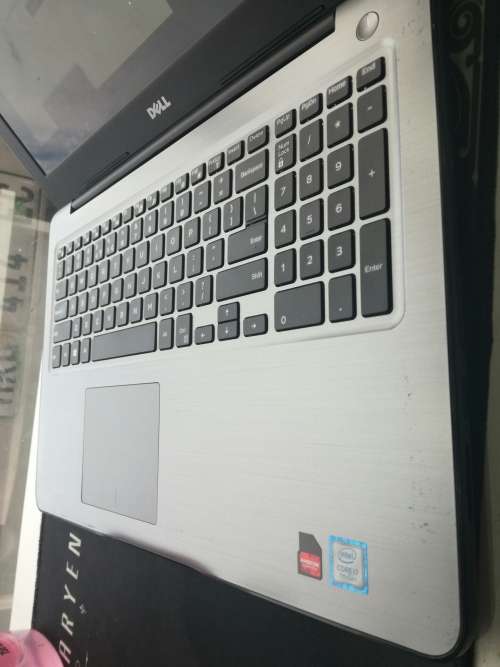*1st bid takes!*7th GEN i7*DELL INSPIRON 5567*i7-7500U*12GB DDR4*RADEON R7 4GB!**